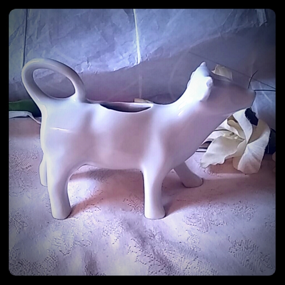 Vintage Hoan Porcelain Cow Creamer - Picture 3 of 8